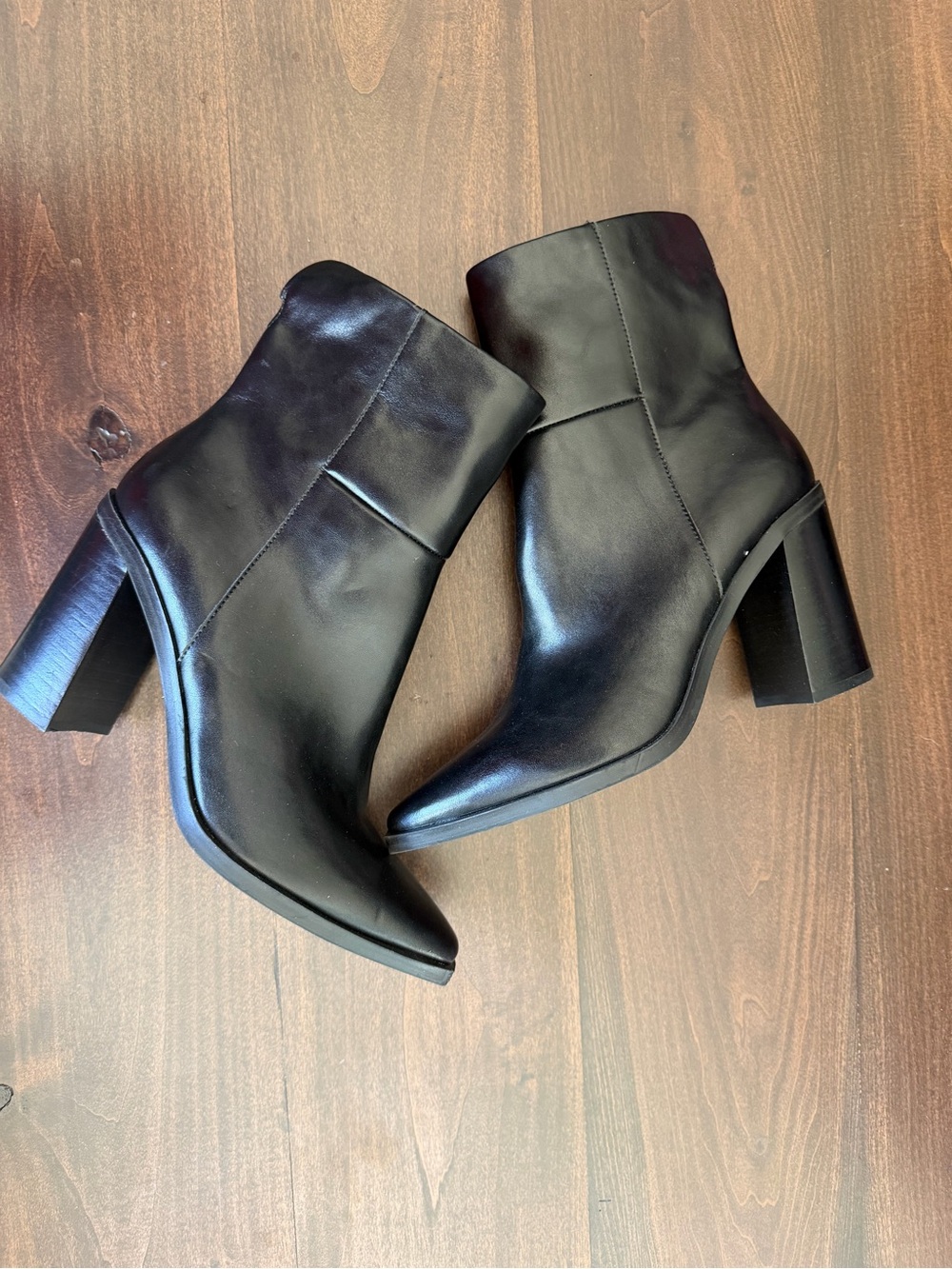 Steve Madden Black Leather Pointed Toe Block Heel Ankle Boots